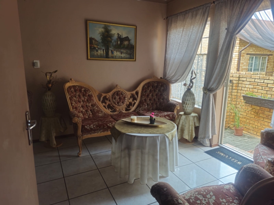 4 Bedroom Property for Sale in Safari Gardens North West